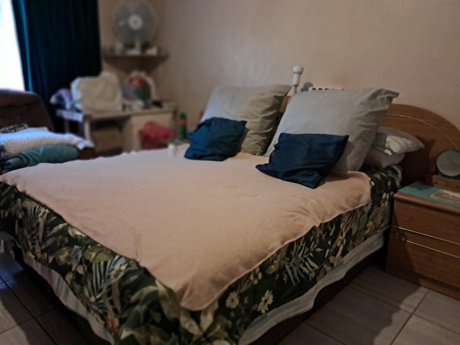 2 Bedroom Property for Sale in Oos Einde North West